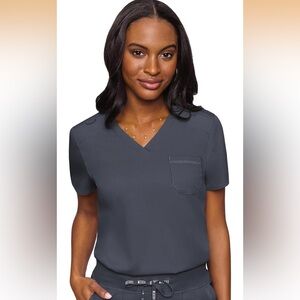 Med Couture Gray Short Sleeve Scrub Top Women’s Size M